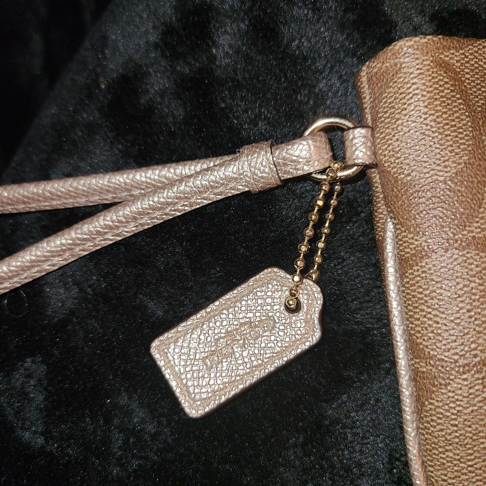Coach Wristlet - Picture 4 of 13
